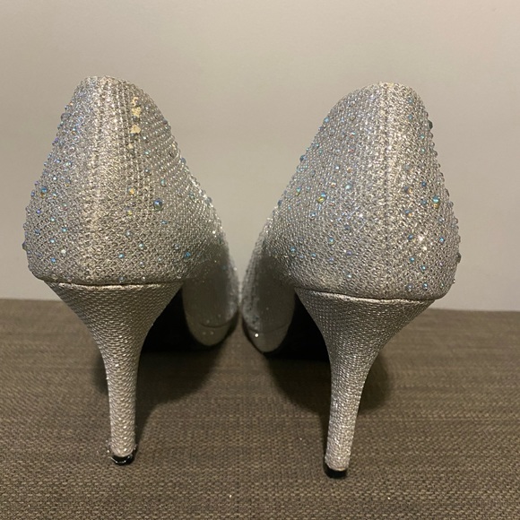 Silver Slipper Sparkly Pumps - Picture 5 of 10